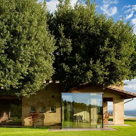 Historic With Panoramic Views Of Feriehus *