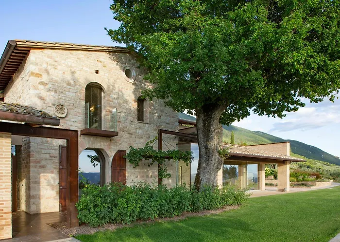 Historic With Panoramic Views Of Feriehus Assisi