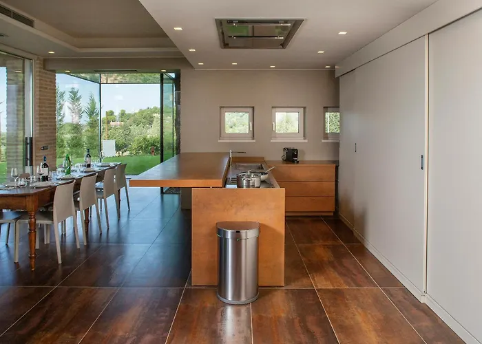 Historic With Panoramic Views Of * Assisi